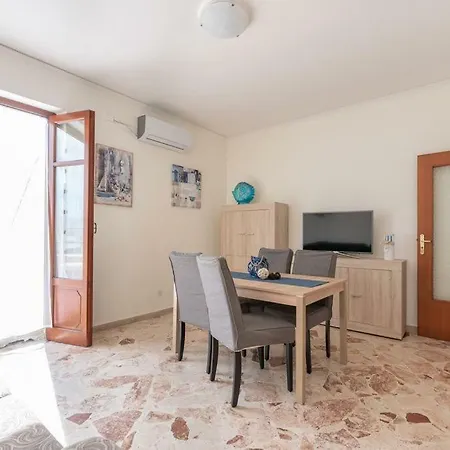 Apartment La Terrazza Sul Mare Casa Vacanze